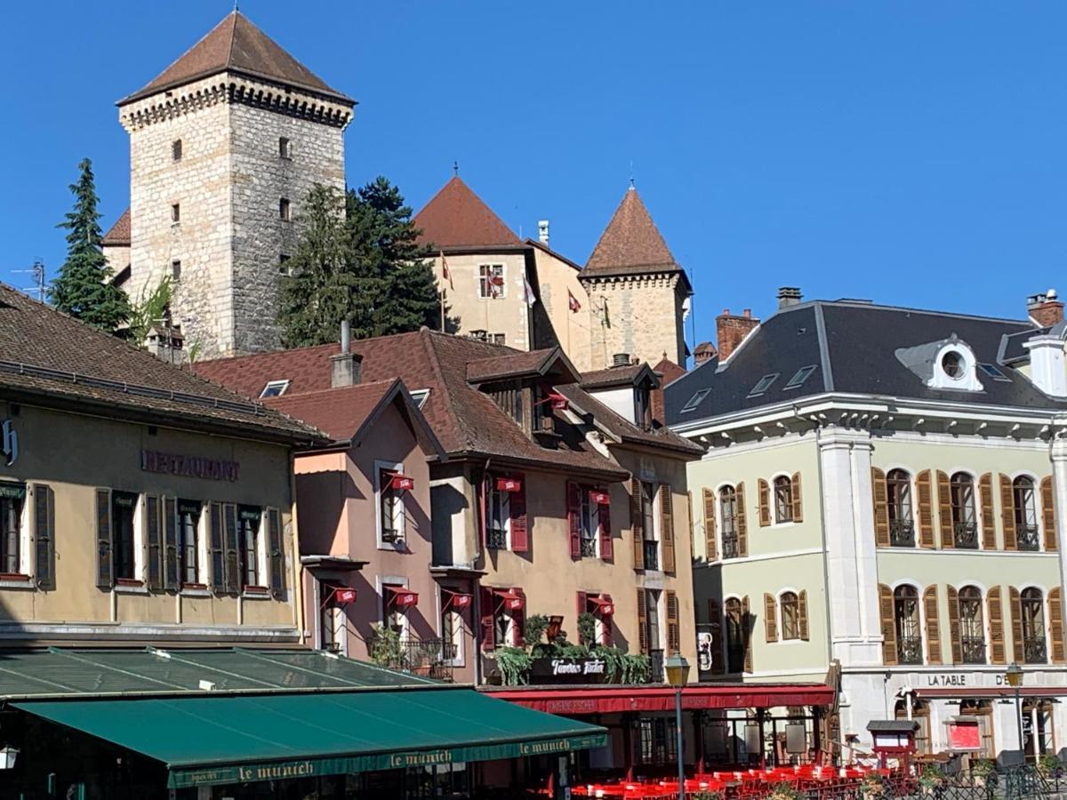 Blue Lake Annecy Bagian luar foto